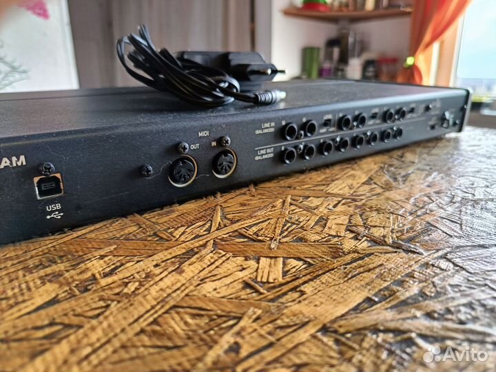 Внешняя звуковая карта Tascam us 16 x 08