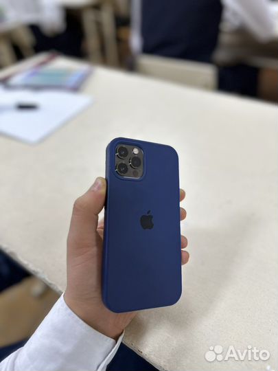 Телефон iPhone 12 про 256 г