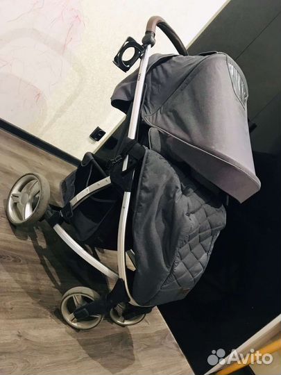 Прогулочная коляска carrello vista