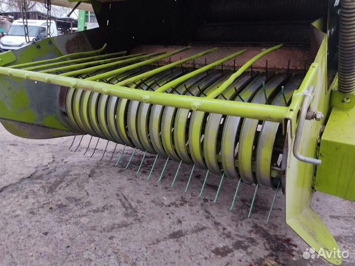 Пресс-подборщик Claas Rollant, 1990