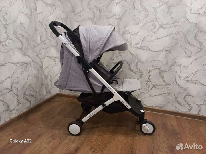 Прогулочная коляска yoya plus