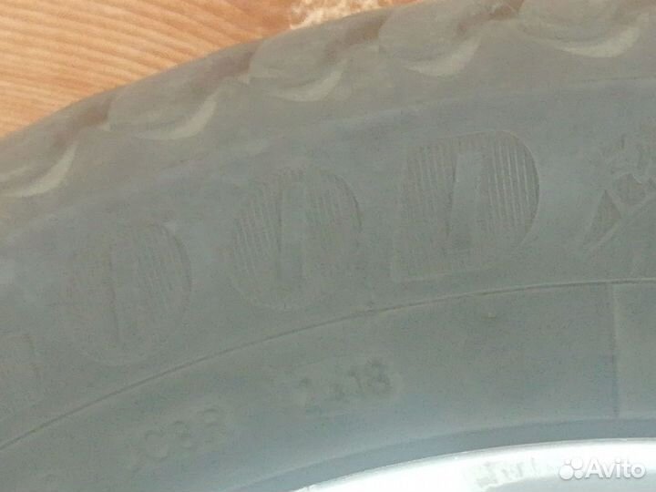 Goodyear Ultragrip Ice Arctic 215/55 R17 94