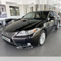 Lexus ES 2.5 AT, 2013, 181 500 км, с пробегом, цена 2 377 000 руб.