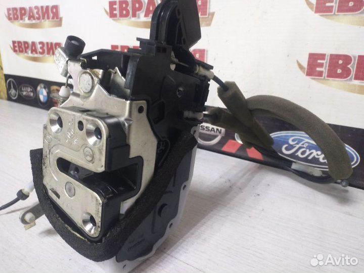 Замок двери передний правый Nissan X-Trail NT32