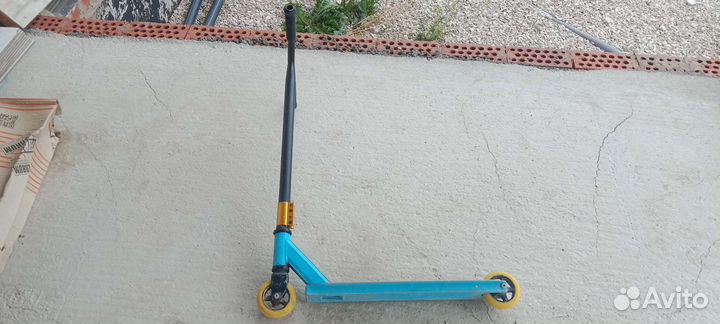 Трюковой самокат