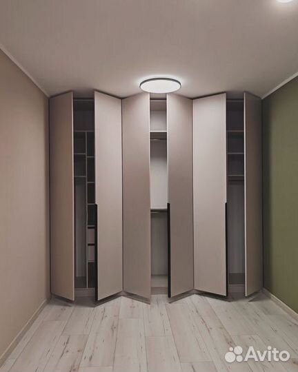 Встроенный шкаф