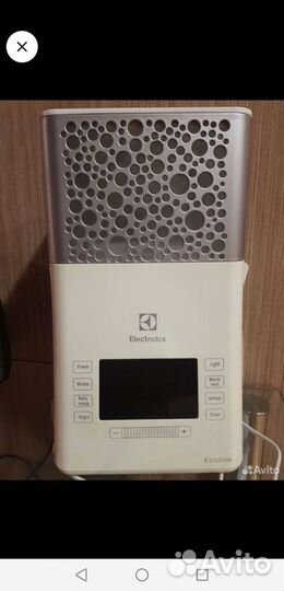 Увлажнитель Electrolux EHU 3715D