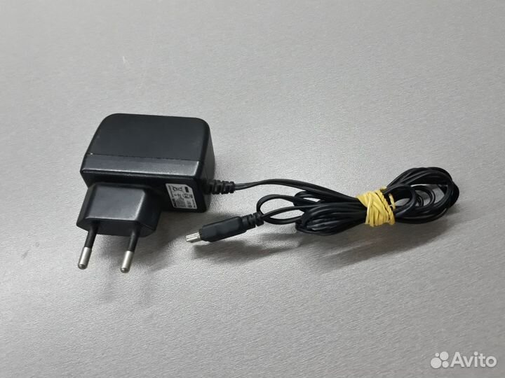 Блок питания Philips DSA-5W-05 DEU 5V 650mA 0,65A