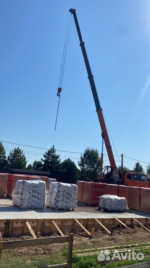 Аренда и услуги автокрана-вездехода, 25 т, 28 м, с гуськом 9 м