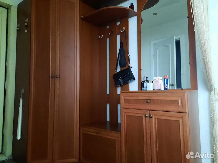 Шкаф в прихожую