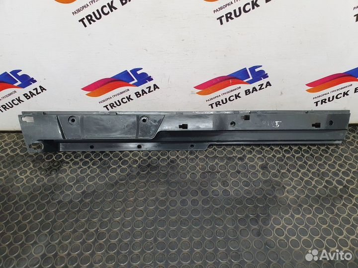 Накладка салона кабины левая