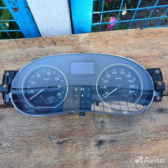 Приборная панель renault logan 1