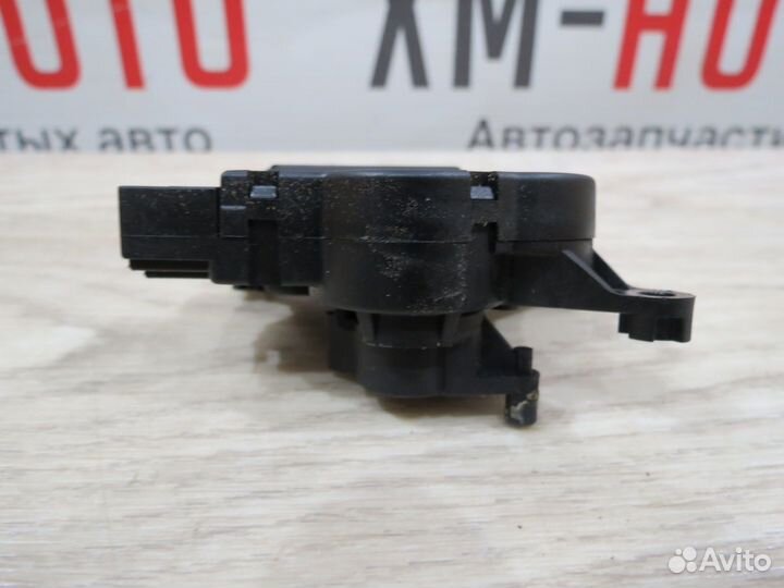 Моторчик заслонки отопителя Porsche Cayenne 957