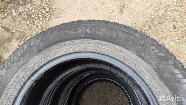 Nokian Tyres Hakka Black SUV 215/65 R16