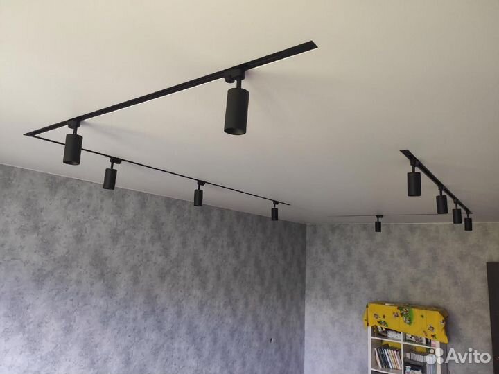 Потолок натяжной в комнату