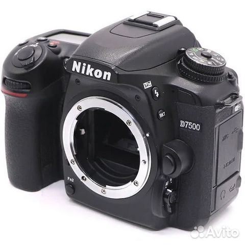Зеркальный фотоаппарат Nikon D7500 объявление продам