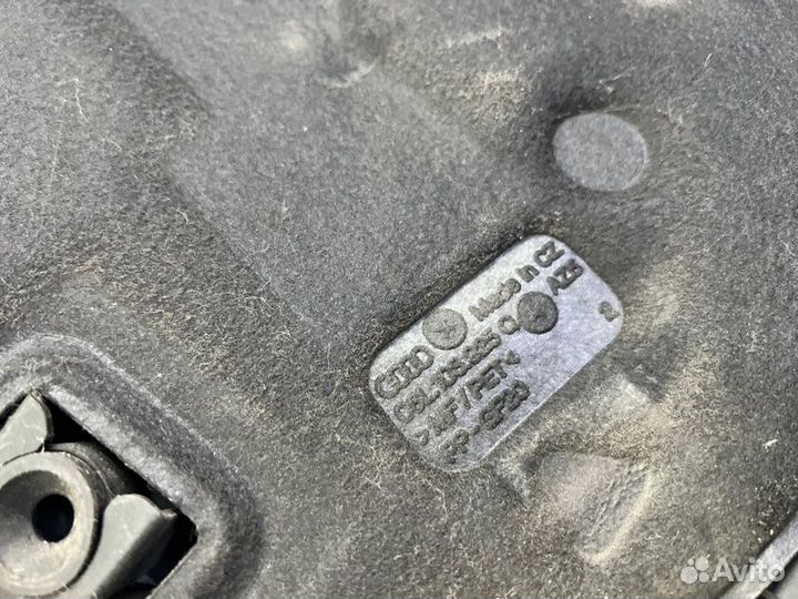 Декоративная накладка двигателя Audi A6 C8 dlha