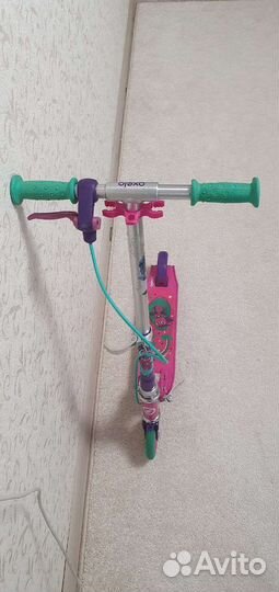 Самокат Axelo для девочки в идеальном состоянии