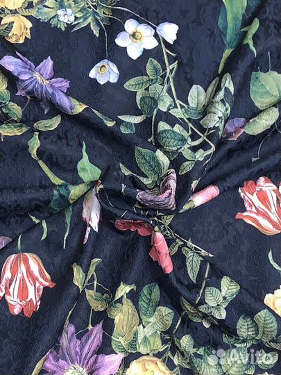 Отрез ткани жаккард