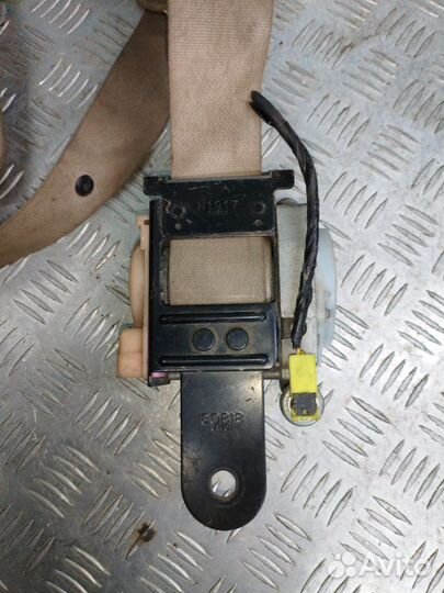 Ремень безопасности передний правый Nissan Murano