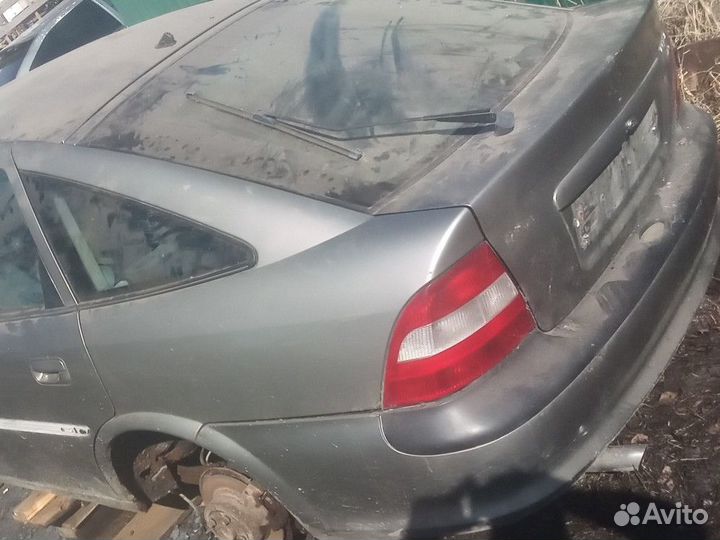 Бампер опель вектра b