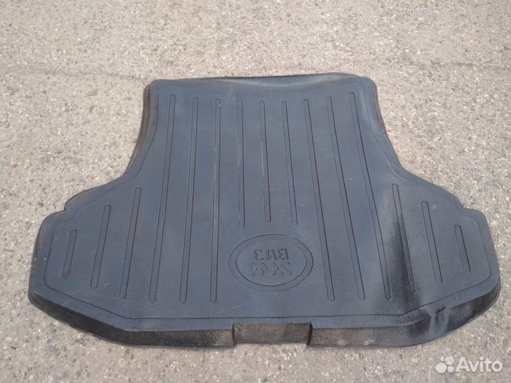 Коврик на багажник приоры,ваз 2110,2111,2112,14,15