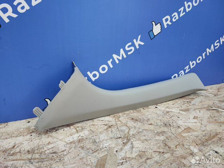 Обшивка стойки лобового стекла передняя левая