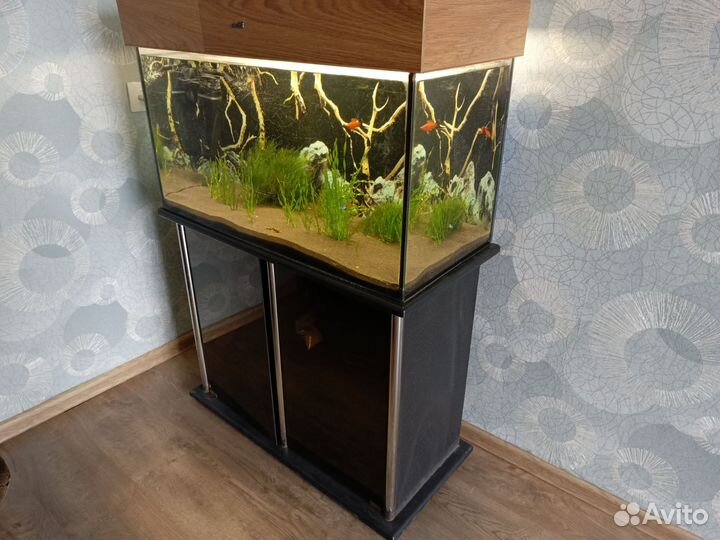 Аквариум с тумбой