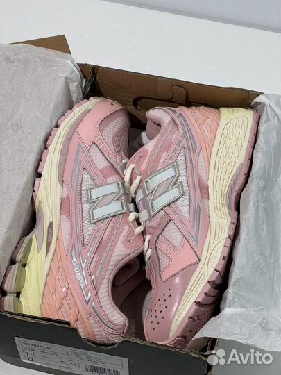 New Balance 1906U Lunar New Year - Shell Pink