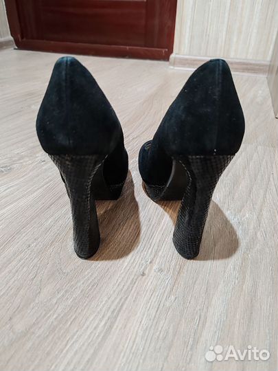 Туфли женские