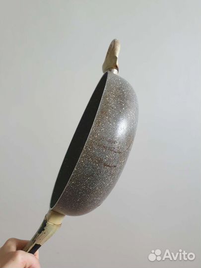 Сковорода большая с крышкой