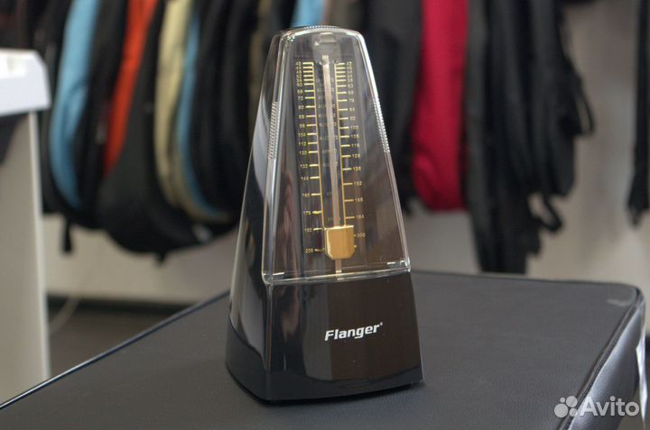 Flanger FM-02 — метроном механический