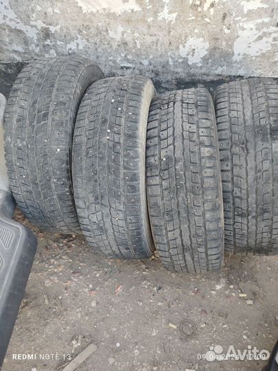 Dunlop SP Winter Ice 01 205/60 R16