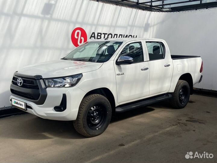 Toyota Hilux 2.4 МТ, 2023, 49 км