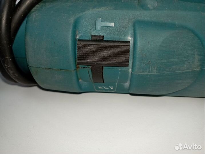 Дрель ударная Makita нр1640, 680Вт