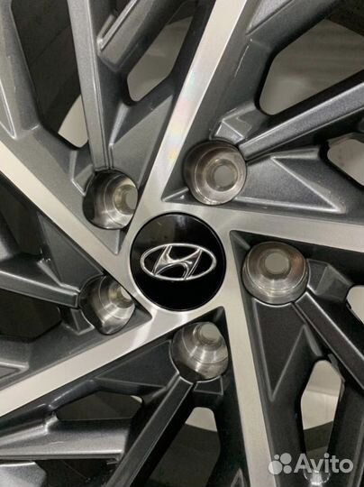 Новые Hyundai Tucson NX, Michelin 235/60 R18