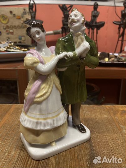 Фарфоровые статуэтки