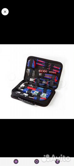 Набор инструментов в чемодане