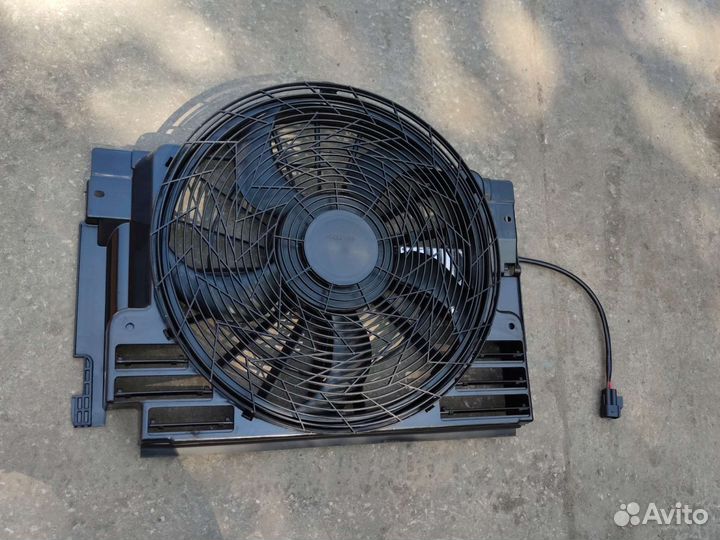 Вентилятор радиатора BMW X5 E53 64546921382