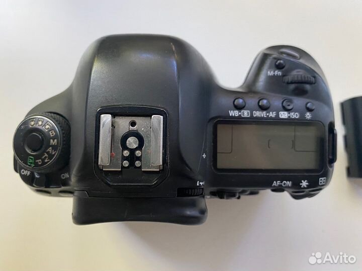 Зеркальный фотоаппарат canon eos 5d mark iv