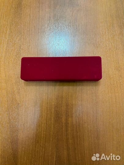 Ручка с золотым пером