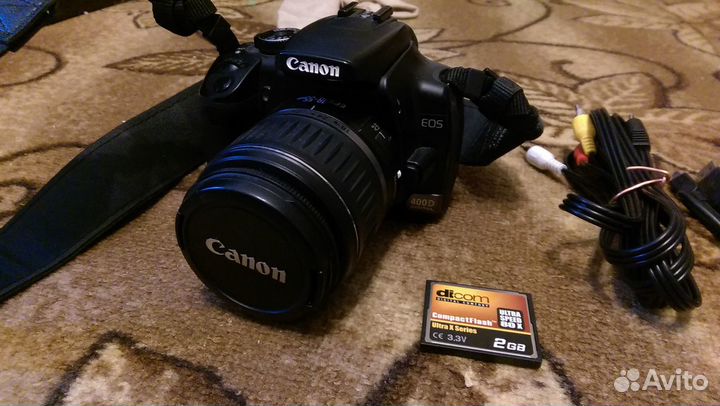 Зеркальный фотоаппарат Canon 400d