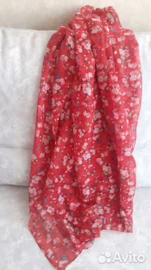 Шарфы и палантины