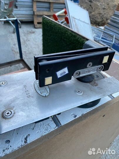 Доводчик для двери