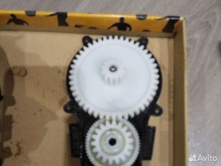 Запчасти редуктора мясорубки Scarlett SC-MG45S53