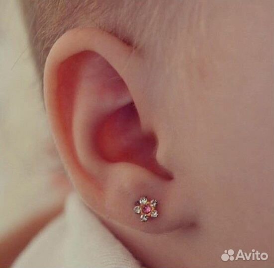 Пирсинг. Прокол ушей Системой 75