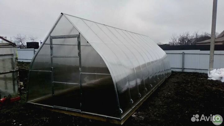 Теплица из прочного металла