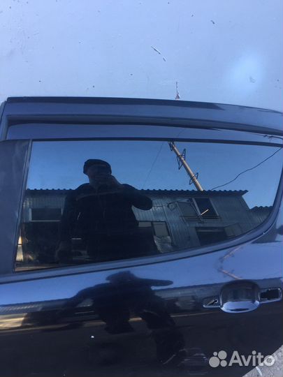 Стекло двери peugeot 308