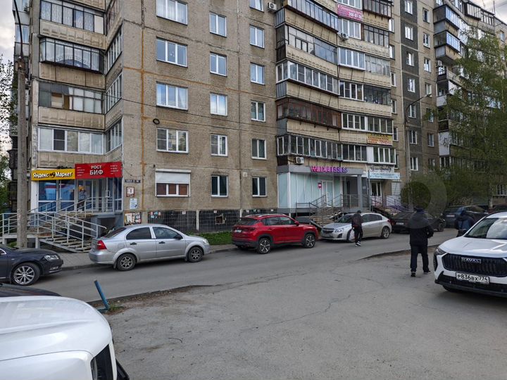 Торговая площадь, 105 м²