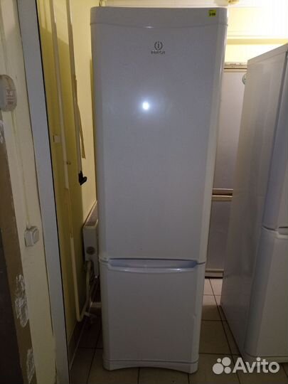 Холодильник Indesit бу с гарантией